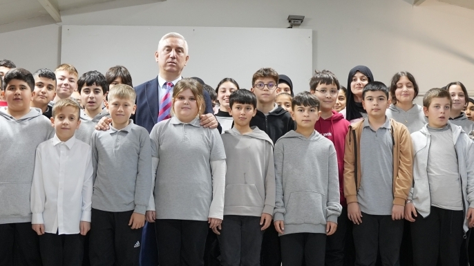 “KAĞIT ATIKLAR KİTAP OLSUN” PROJESİYLE ÇEVRE BİLİNCİ AŞILANIYOR