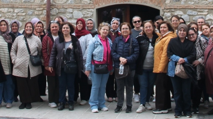 MANİSALI KADINLAR EFES SELÇUK’UN TARİHİ VE KÜLTÜREL MİRASINI KEŞFETTİ
