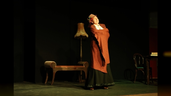 ROSA LUXEMBURG YUNUSEMRE’DE TİYATROSEVERLERLE BULUŞTU